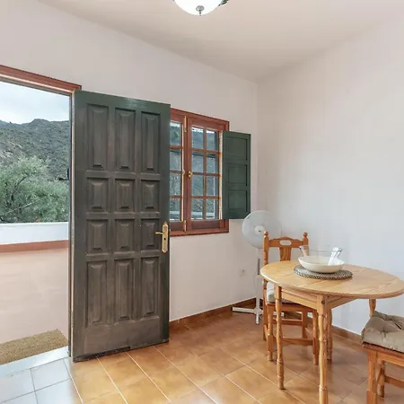 Rurales La Montana Apartment Tejeda (Gran Canaria)